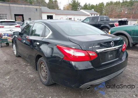 2016 Nissan Altima 2.5/2.5 S/2.5 Sl/2.5 Sr/2.5 Sv z USA, uszkodzony, nr VIN 1N4AL3AP2GC199107